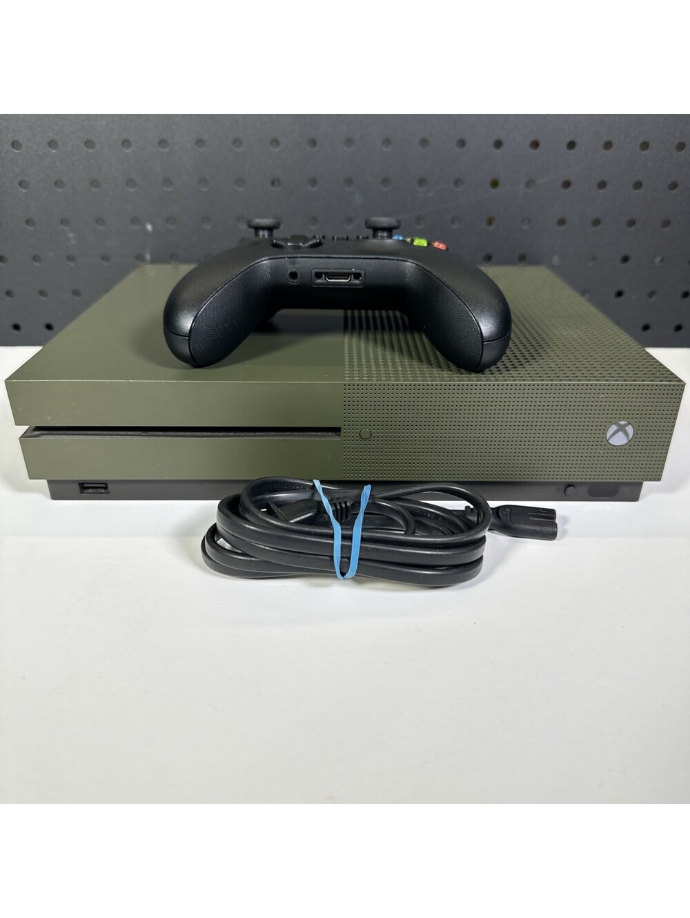 Microsoft Xbox One S 1TB Console Gaming System Green 1681 Controller & Power